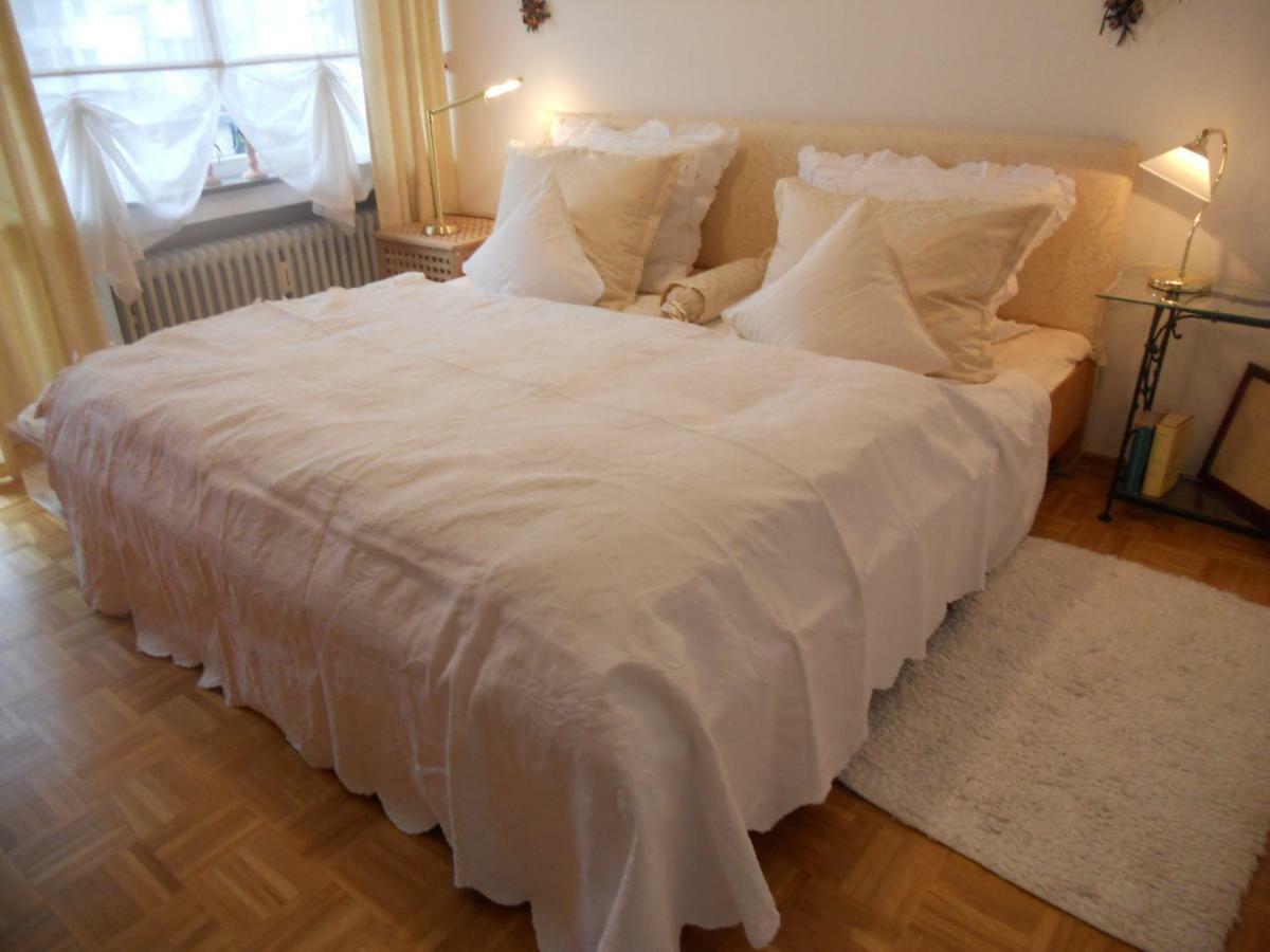Ferienwohnung In Бонн Екстер'єр фото