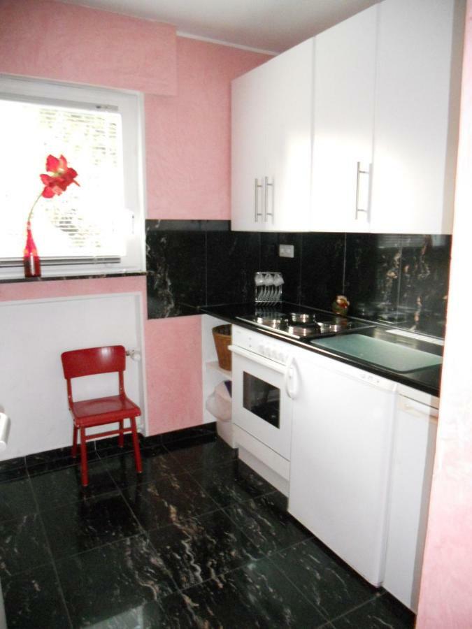 Ferienwohnung In Бонн Екстер'єр фото