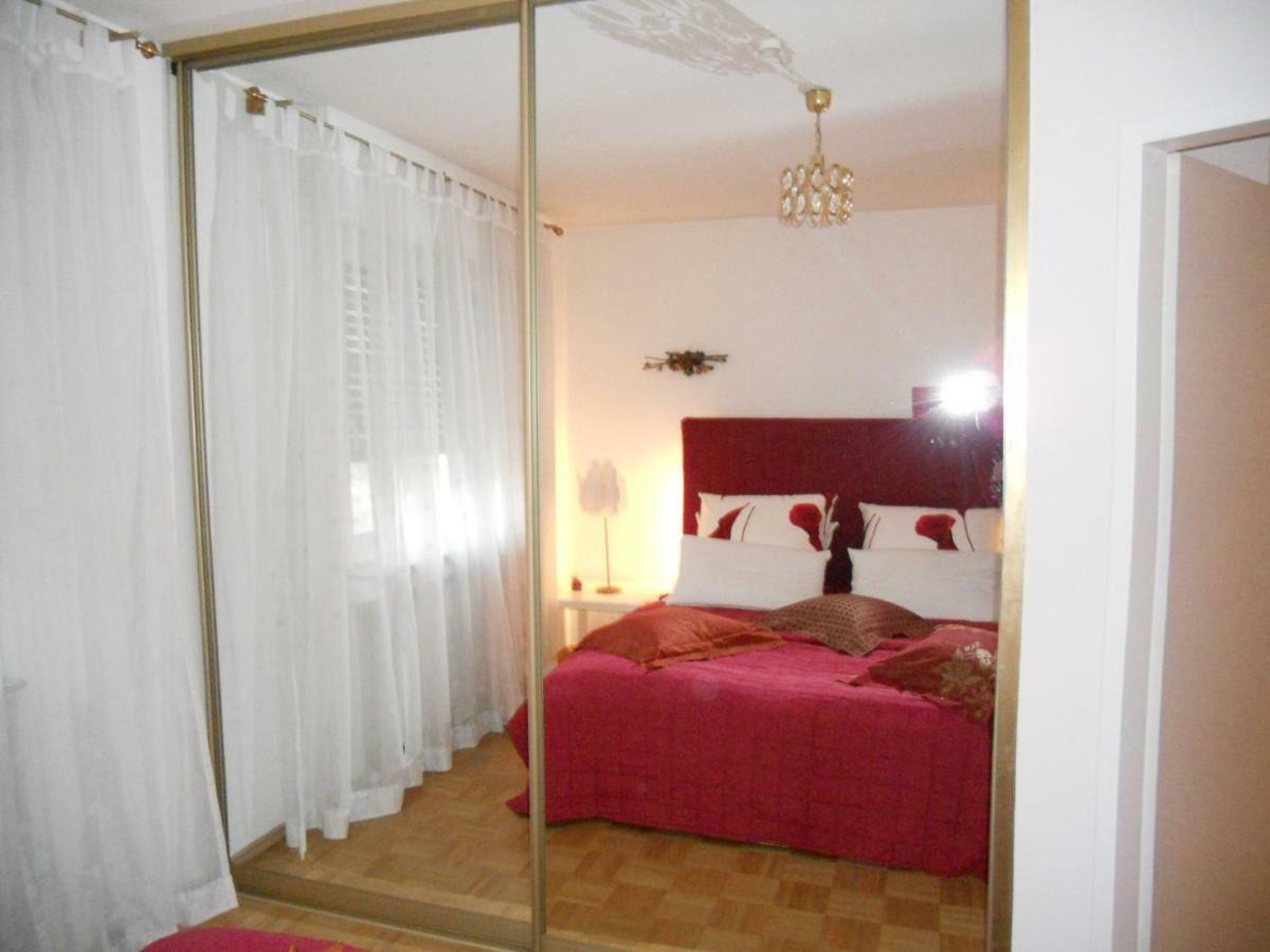 Ferienwohnung In Бонн Екстер'єр фото